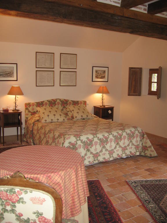 Les Vieux Guays Bed & Breakfast Cerdon  ห้อง รูปภาพ