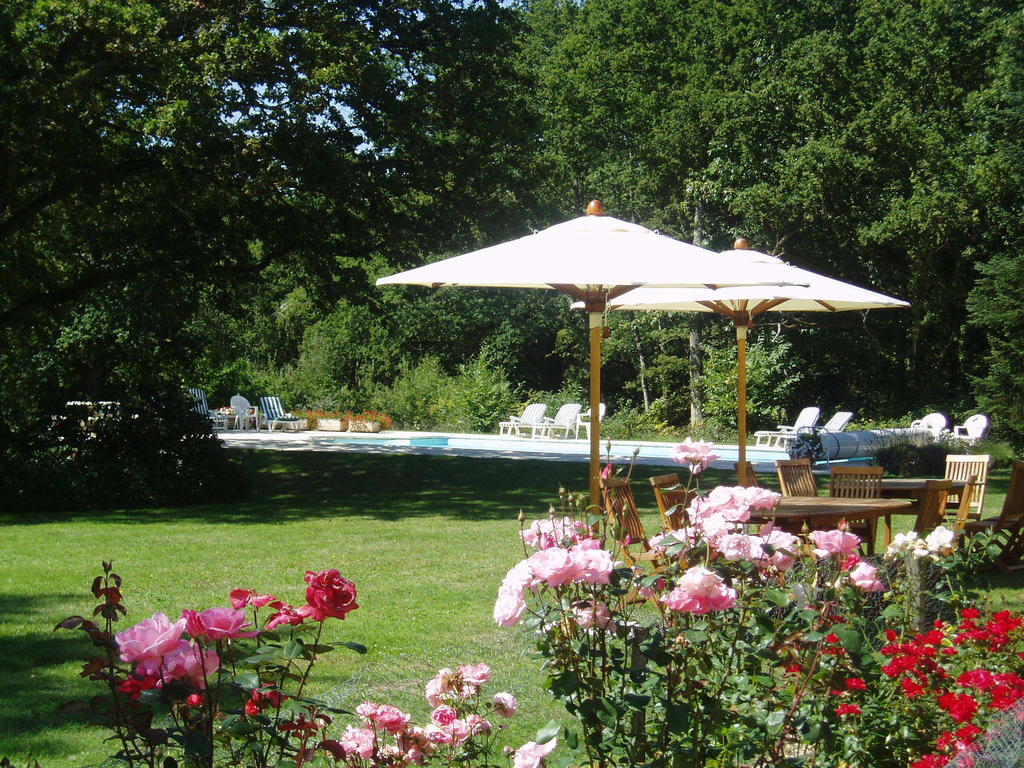 Les Vieux Guays Bed & Breakfast Cerdon  ภายนอก รูปภาพ