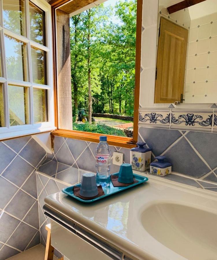 Les Vieux Guays Bed & Breakfast Cerdon  ภายนอก รูปภาพ